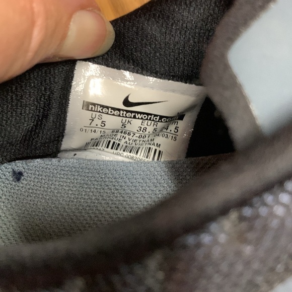 Nike sneakers - Picture 3 of 5